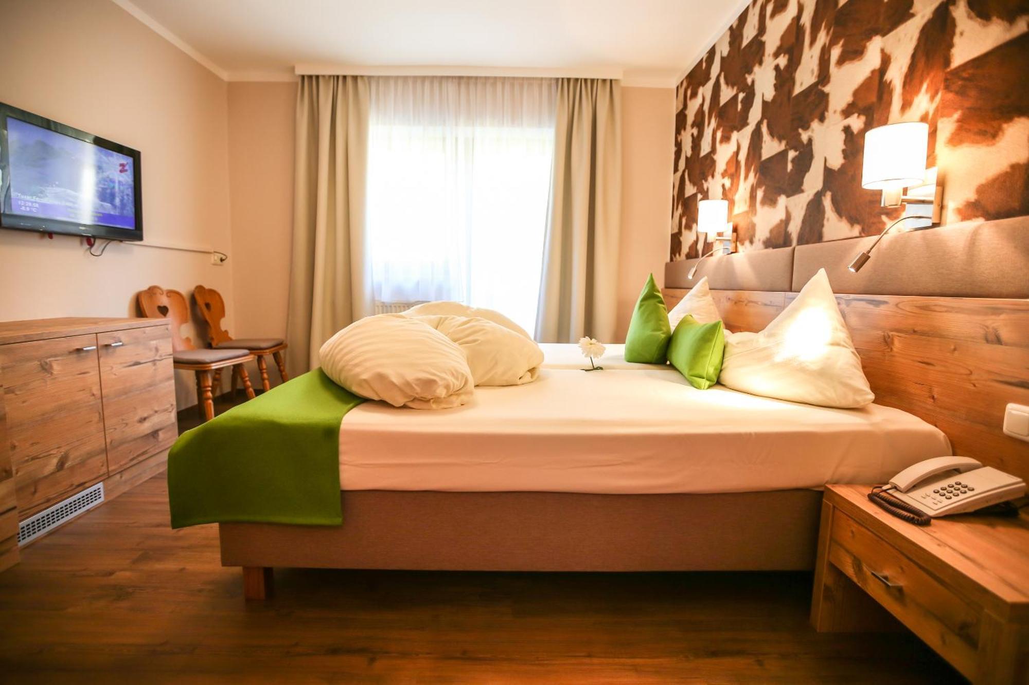 Hotel Landhaus Carla Майрхофен Номер фото
