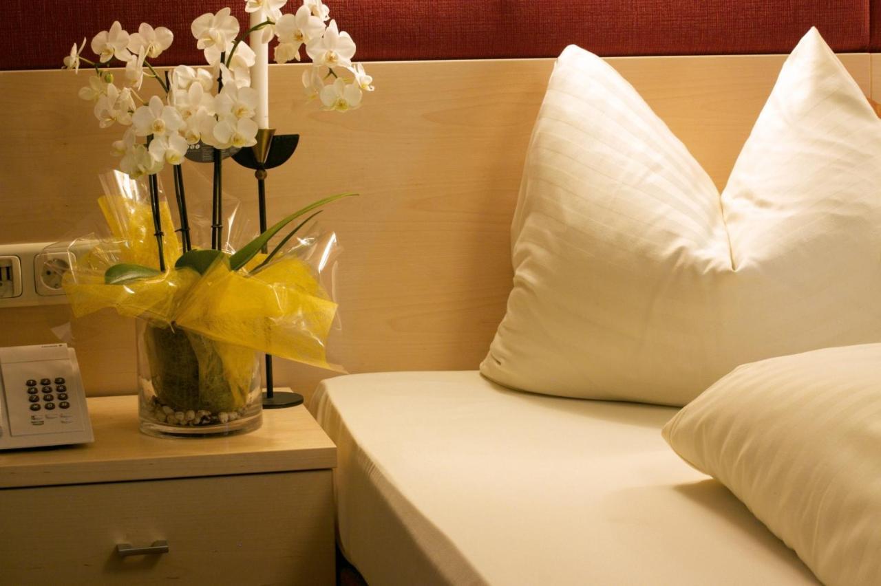 Hotel Landhaus Carla Майрхофен Экстерьер фото