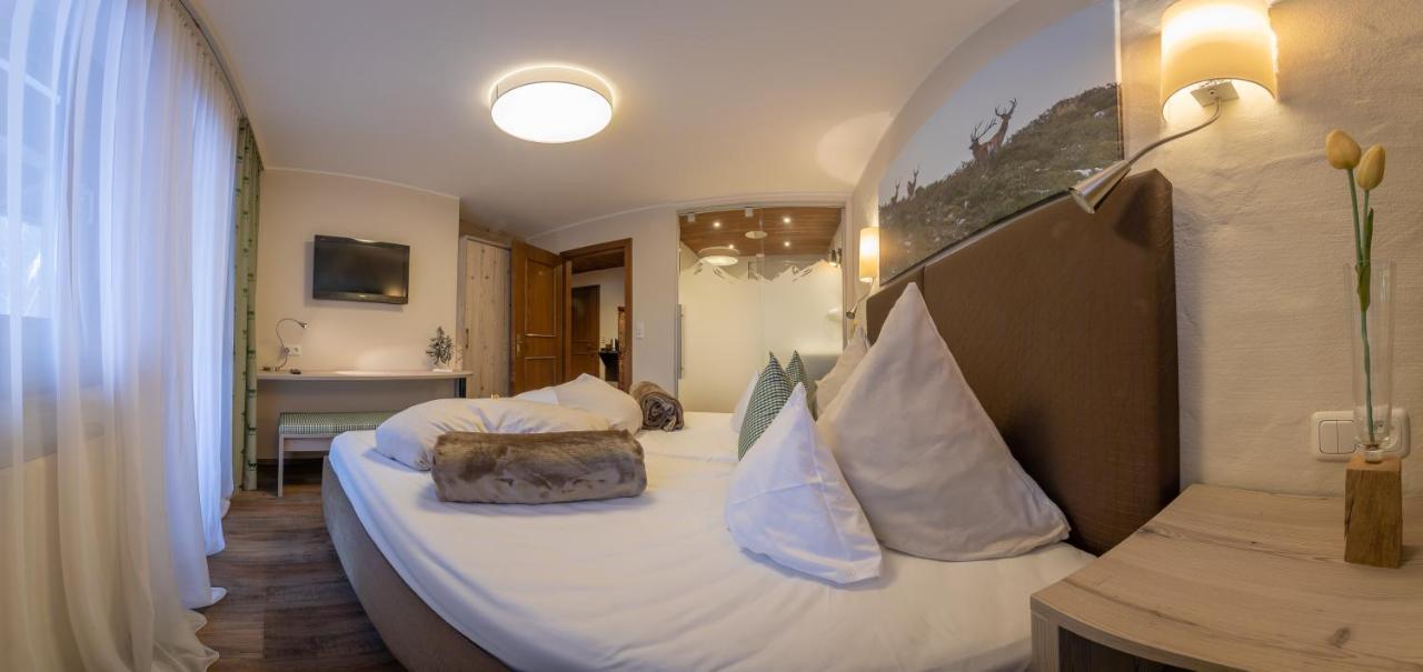 Hotel Landhaus Carla Майрхофен Экстерьер фото